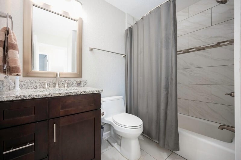 105 Park St E, South Saint Paul, MN 55075