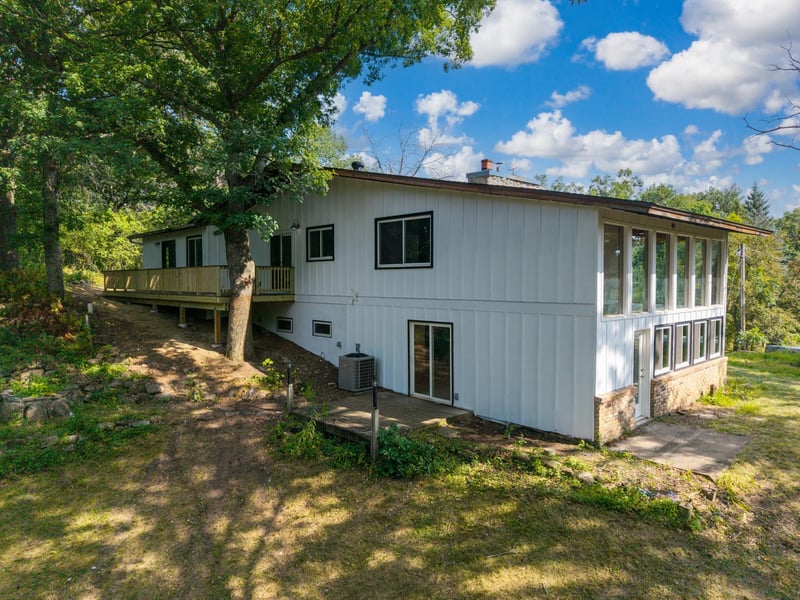 9786 Lower 167th St E, Lakeville, MN 55044