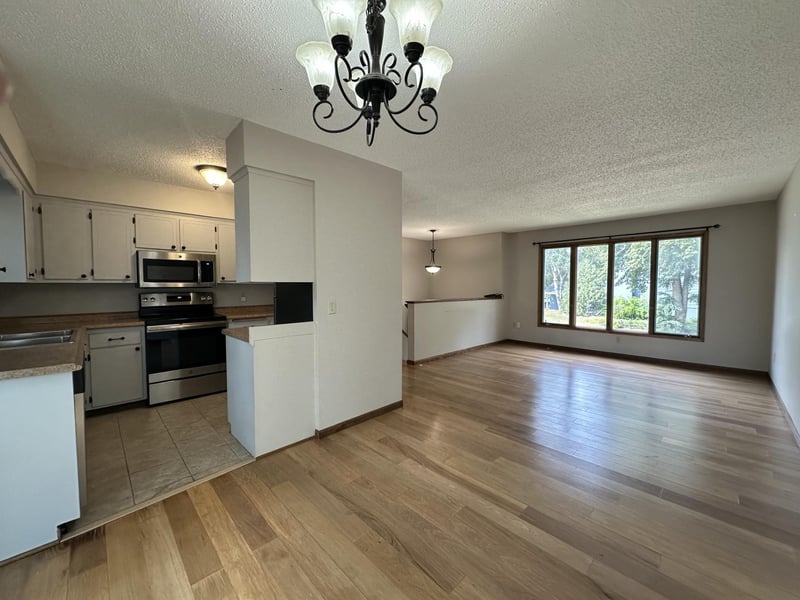 854 16 1/2 St SE, Rochester, MN 55904