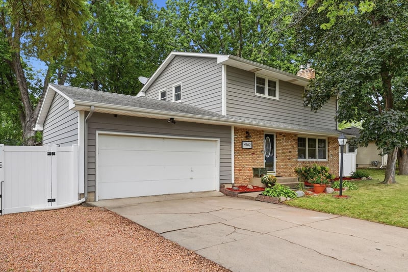 4762 Decatur Ave N, New Hope, MN 55428