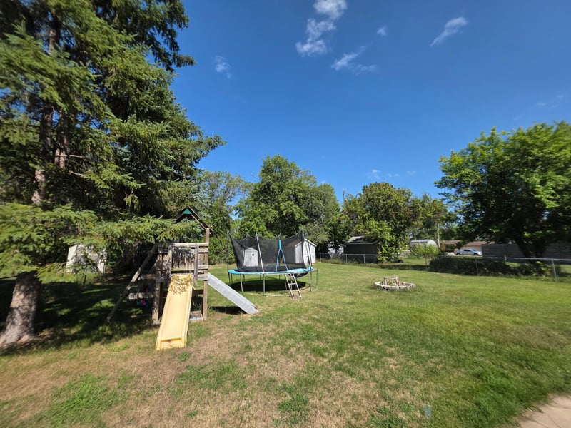 434 5th St SW, Perham, MN 56573