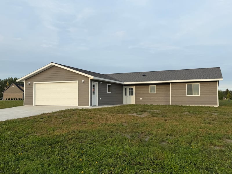 1200 Main Avenue S, Roseau, MN 56751