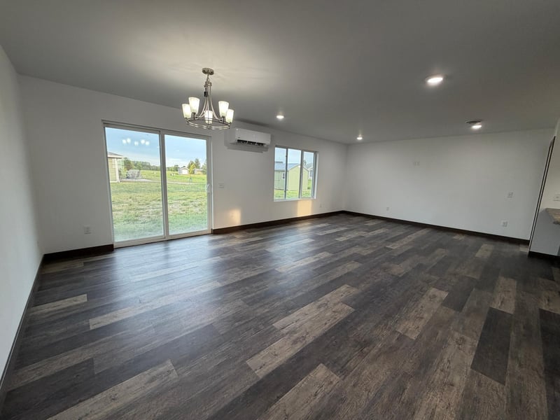 1200 Main Avenue S, Roseau, MN 56751