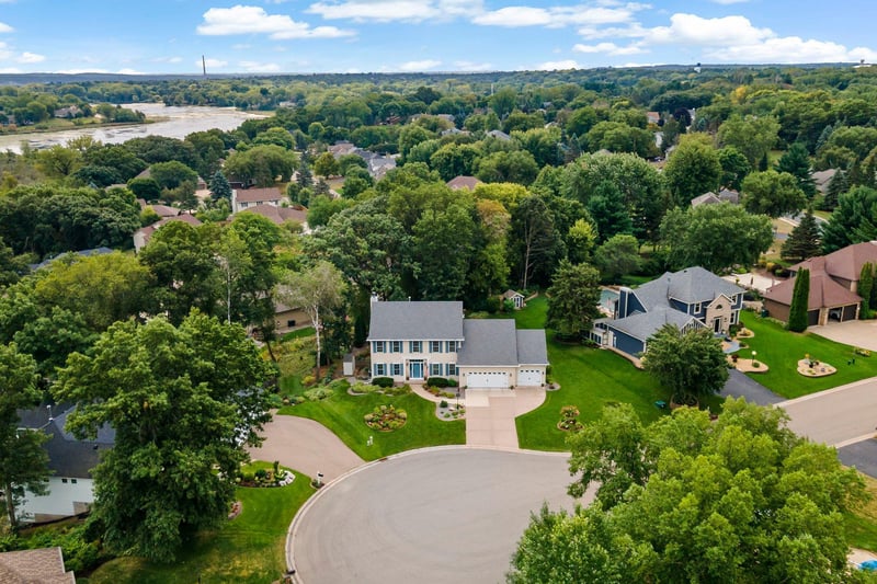 1215 Thorene Pl, Stillwater, MN 55082