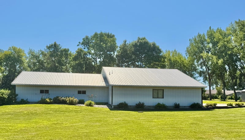 1620 Sioux Trail Rd, Lake Benton, MN 56149
