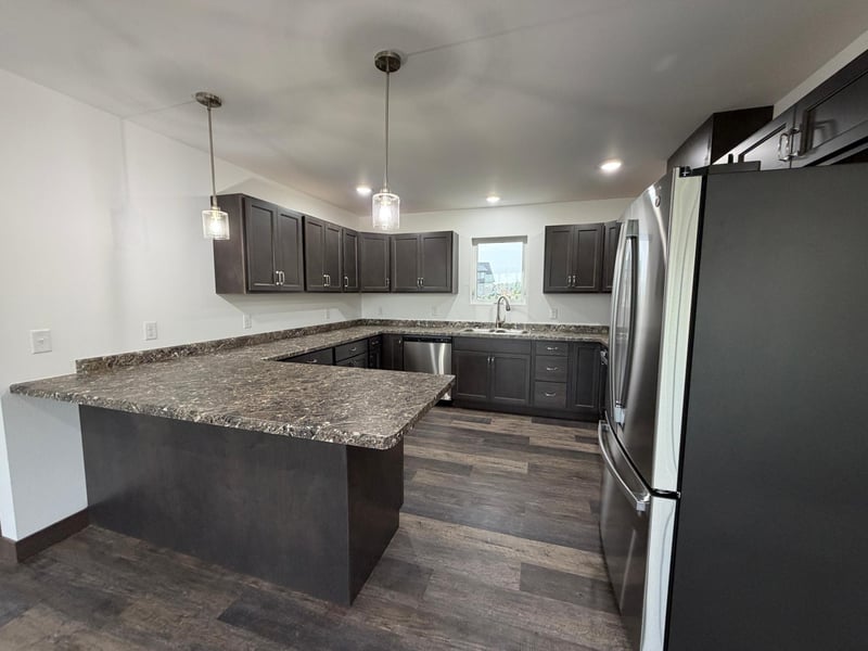 100 Oak Crest Blvd, Roseau, MN 56751