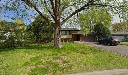 2641 Ridge Ln, Mounds View, MN 55112