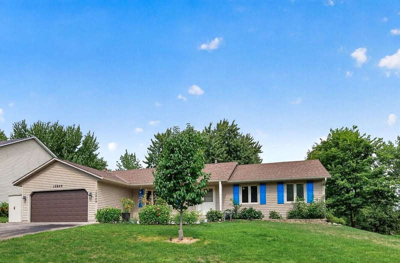 15849 Harwell Ave, Apple Valley, MN 55124