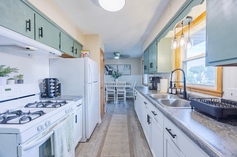 1607 Southview Blvd, South Saint Paul, MN 55075