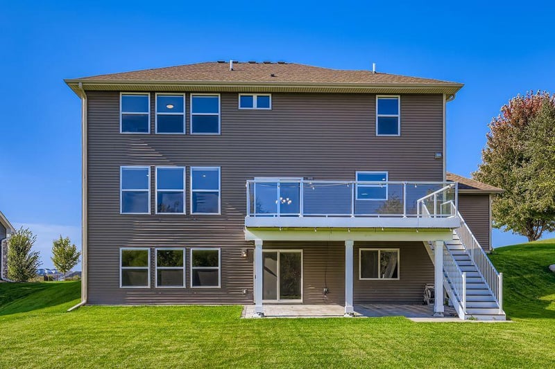 1660 Hackamore Dr, Victoria, MN 55386