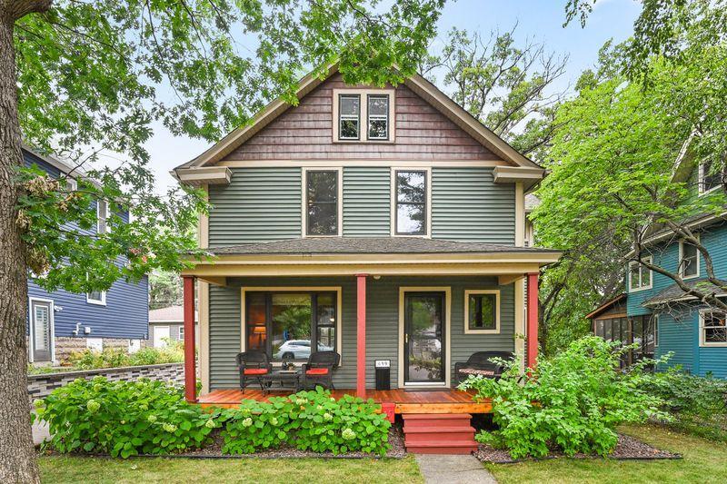 699 Delaware Ave, Saint Paul, MN 55107