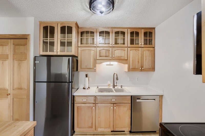 12084 Butternut St NW, Coon Rapids, MN 55448