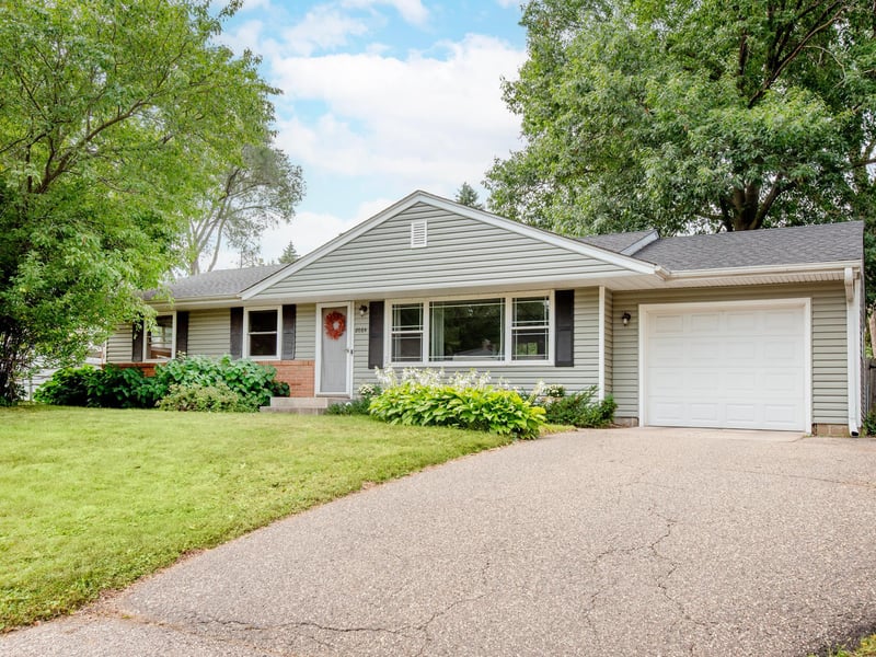 2084 Randy Ave, White Bear Lake, MN 55110