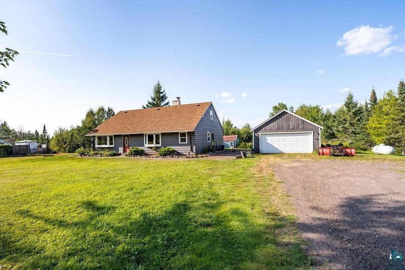 3949 E County Rd B, Superior, WI 54880