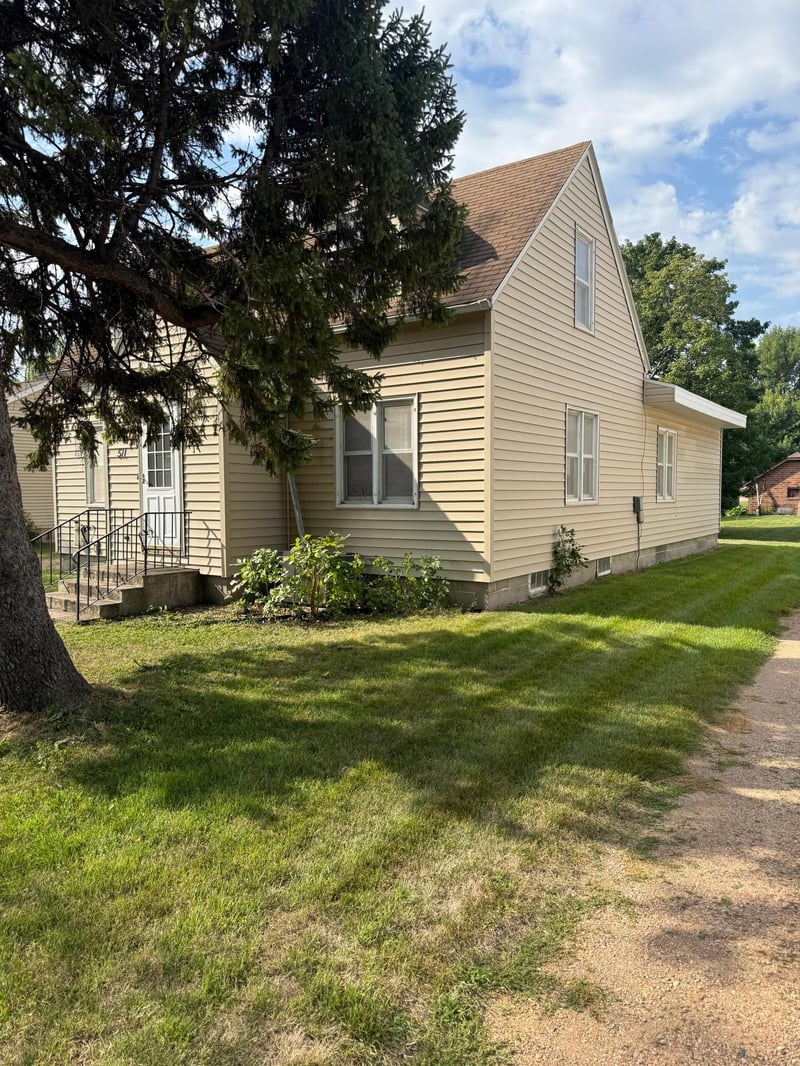 511 Gallager St, Morgan, MN 56266