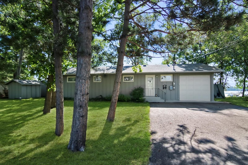 5553 Wilderness Rd, Pequot Lakes, MN 56472