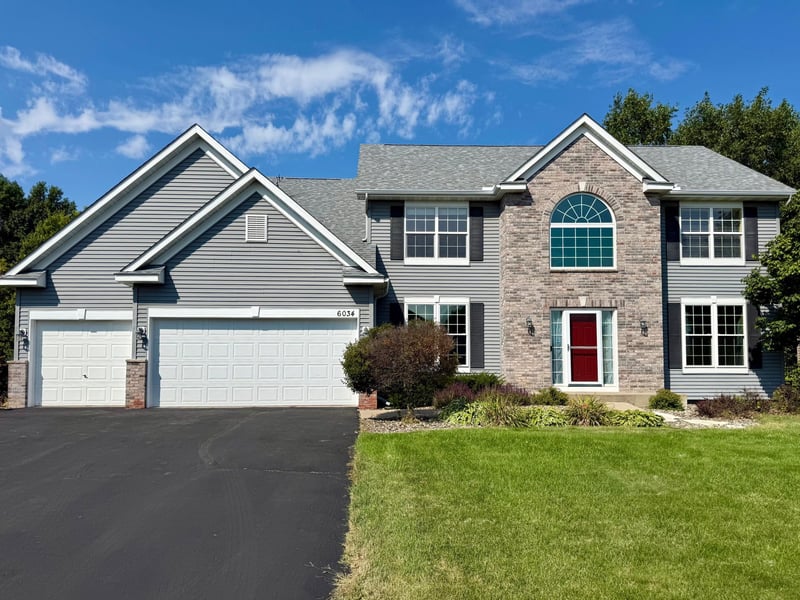 6034 Summit Curve S, Cottage Grove, MN 55016