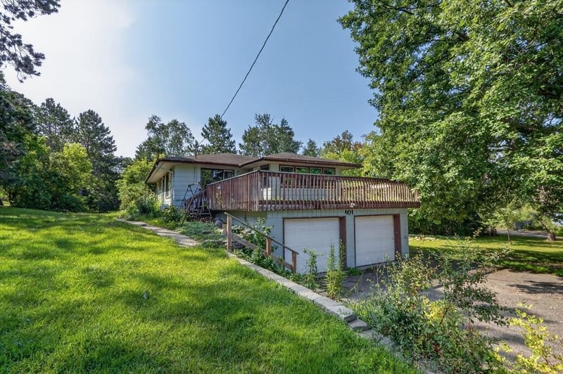 601 SW 1st Ave, Grand Rapids, MN 55744