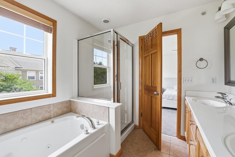 11317 Stratton Ave #100, Eden Prairie, MN 55344