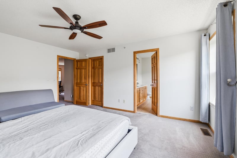 11317 Stratton Ave #100, Eden Prairie, MN 55344