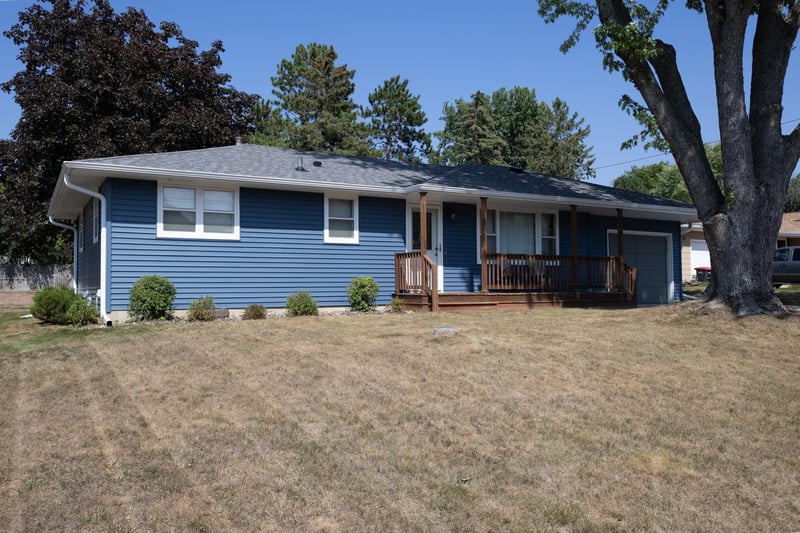 954 Linda Ave, Red Wing, MN 55066