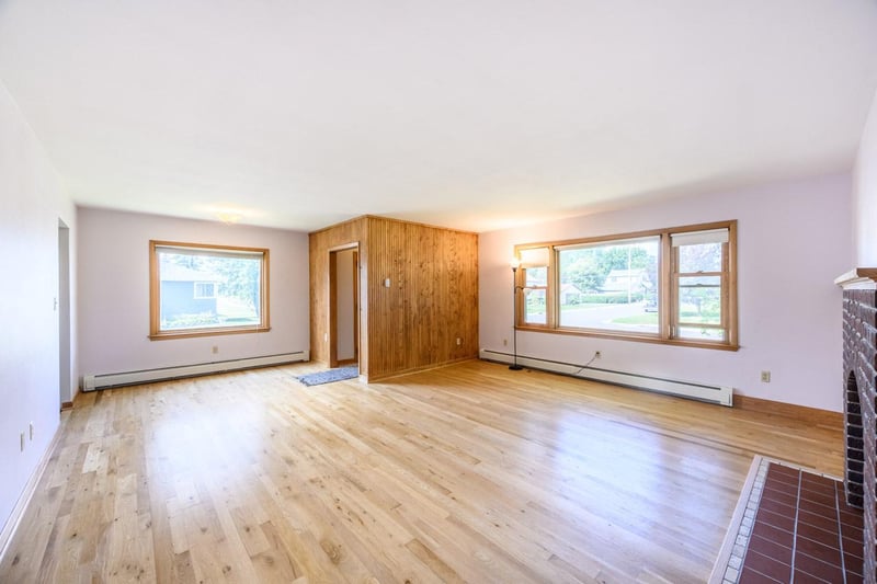 716 5th St S, Virginia, MN 55792