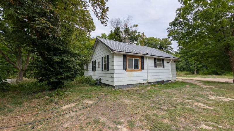 15890 390th St, Bagley, MN 56621
