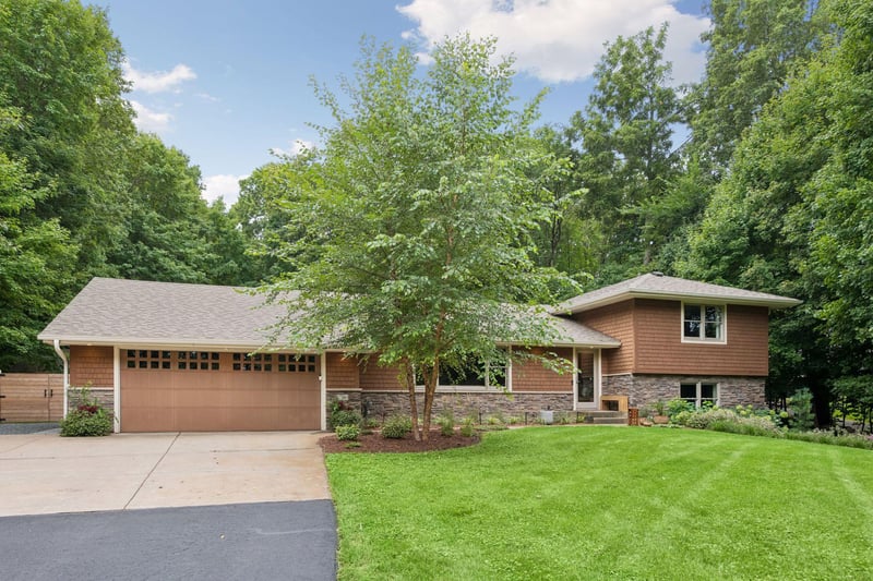 27885 Woodside Rd, Excelsior, MN 55331