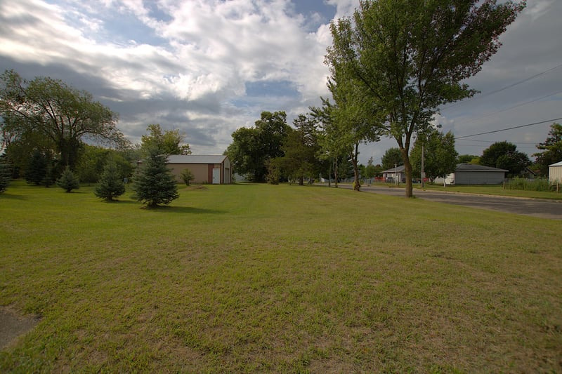 310 8th St SE, Staples, MN 56479