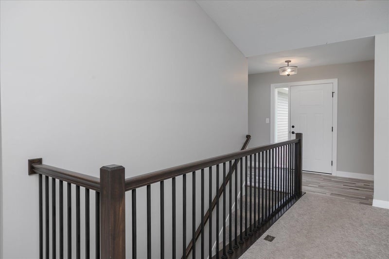 302 Devin Dr, Saint Charles, MN 55972