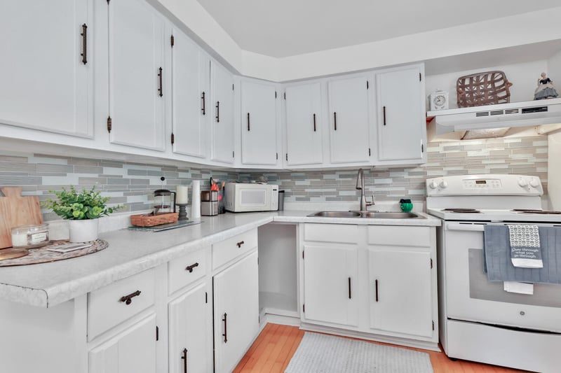 4781 Aberdeen Rd, Mound, MN 55364