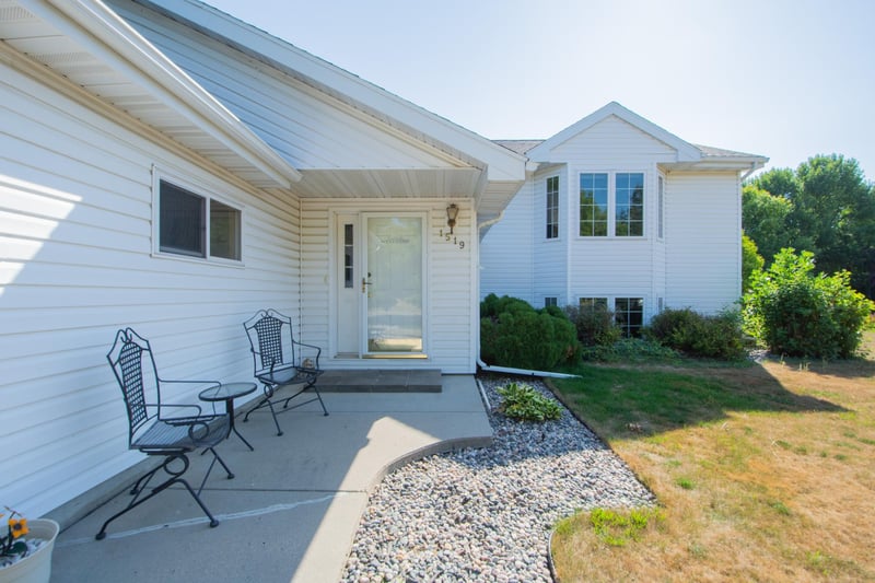1519 Sunset Blvd, Hawley, MN 56549