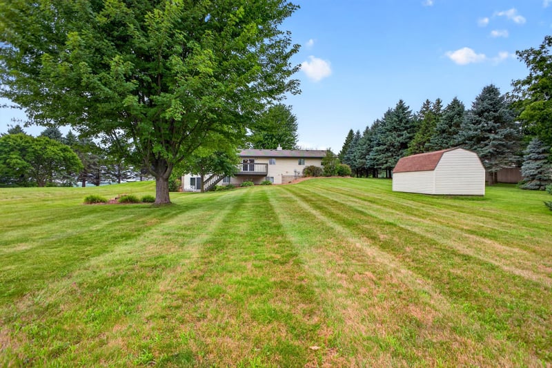 524 10th Ave SE, Byron, MN 55920