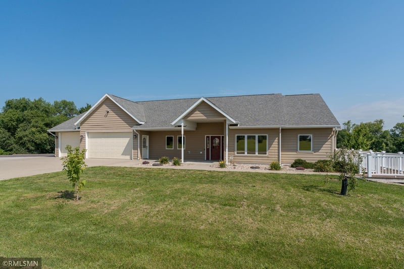 47204 Jason Adam Ct, Elysian, MN 56028