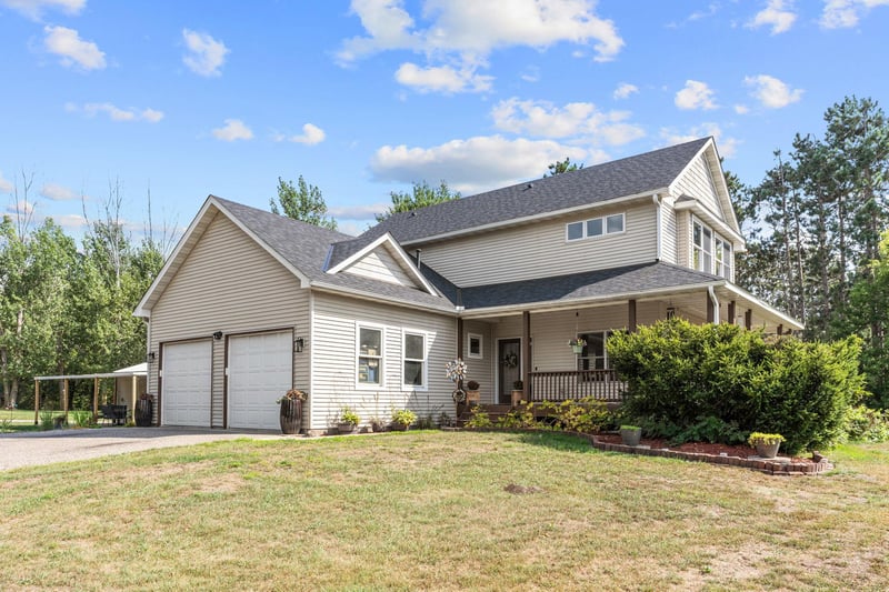 26141 22nd St W, Zimmerman, MN 55398