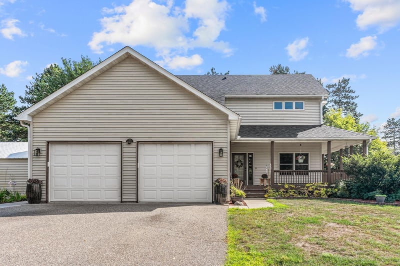 26141 22nd St W, Zimmerman, MN 55398