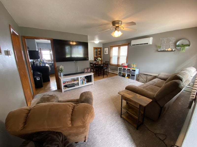 111 Dover St N, Dover, MN 55929