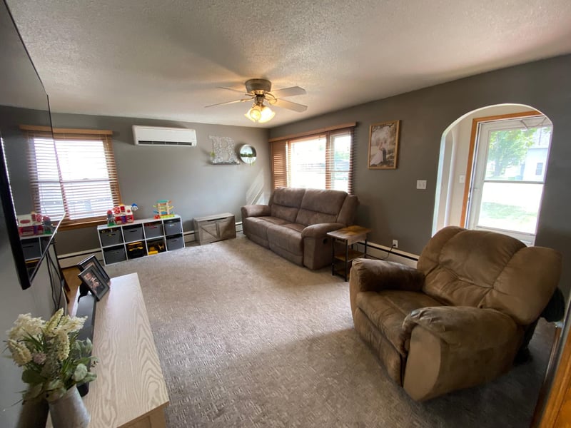 111 Dover St N, Dover, MN 55929