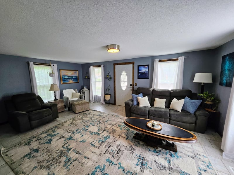 323 1st St SW, Wadena, MN 56482