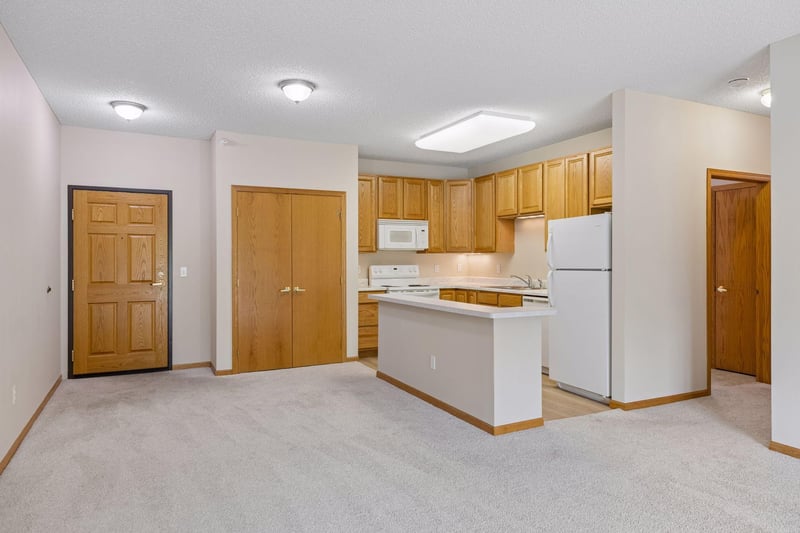 4824 E 53rd St #307, Minneapolis, MN 55417