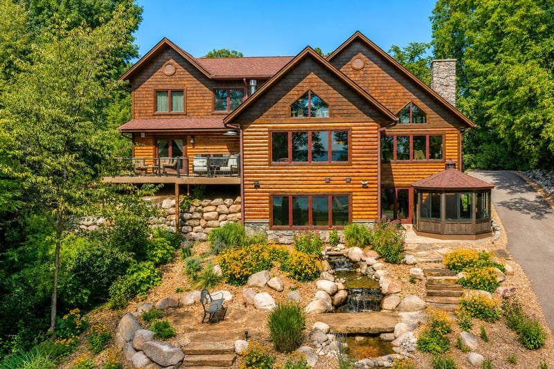 6245 Sugarbush Trl, Brainerd, MN 56401