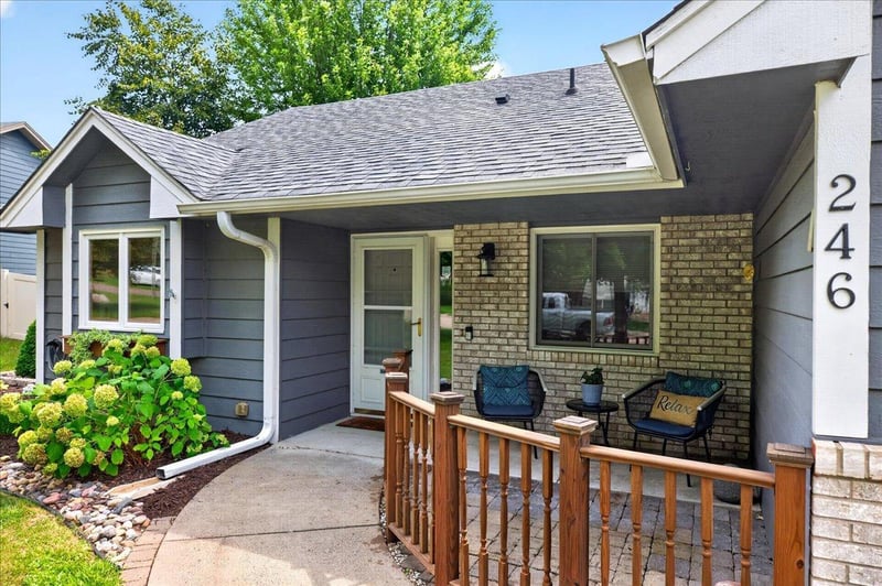 246 8th St NW, Elk River, MN 55330