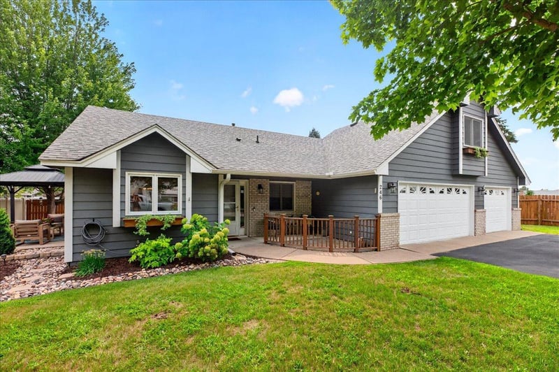 246 8th St NW, Elk River, MN 55330