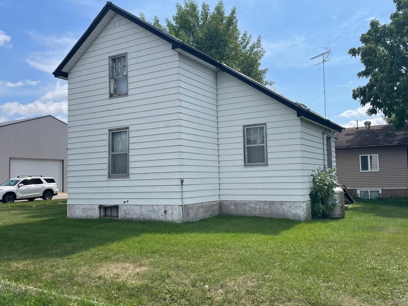 200 Larson Ave, Ashby, MN 56309