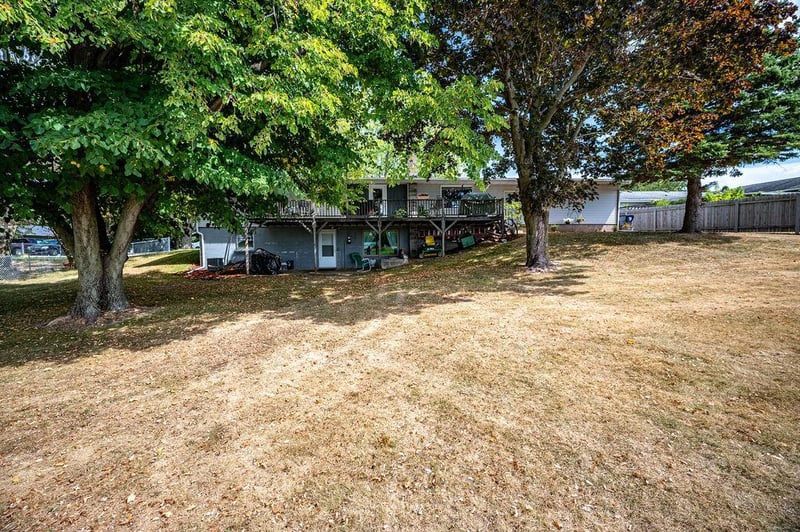 1309 Debra St, Ellsworth, WI 54011