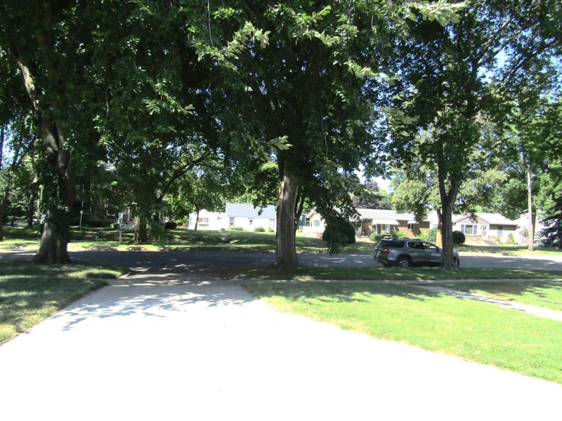 302 S 12th St, Montevideo, MN 56265
