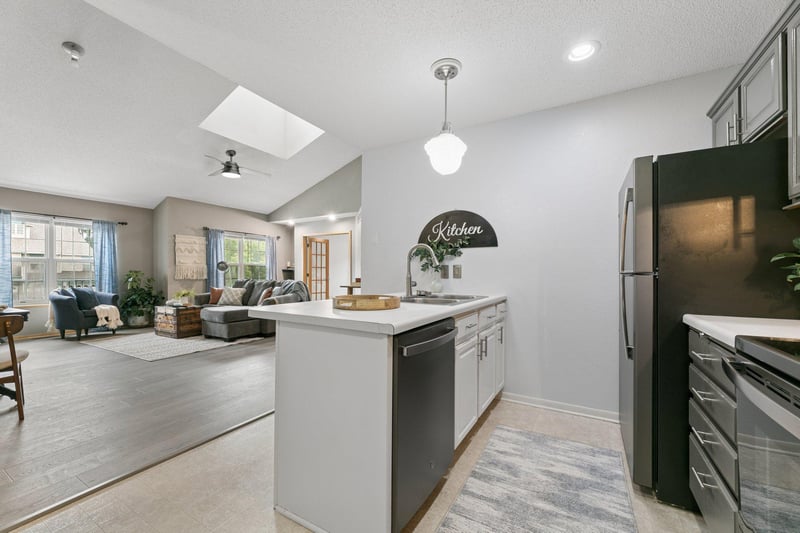 108 Morningside Dr NE, Hutchinson, MN 55350