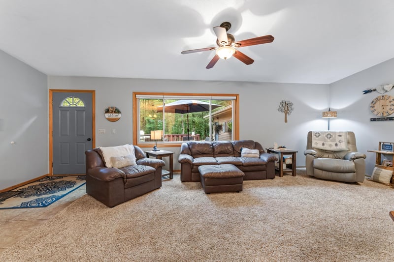 6124 Timber Oaks Rd, Hokah, MN 55941