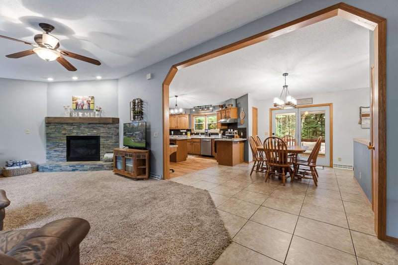 6124 Timber Oaks Rd, Hokah, MN 55941