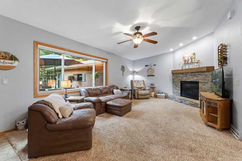 6124 Timber Oaks Rd, Hokah, MN 55941